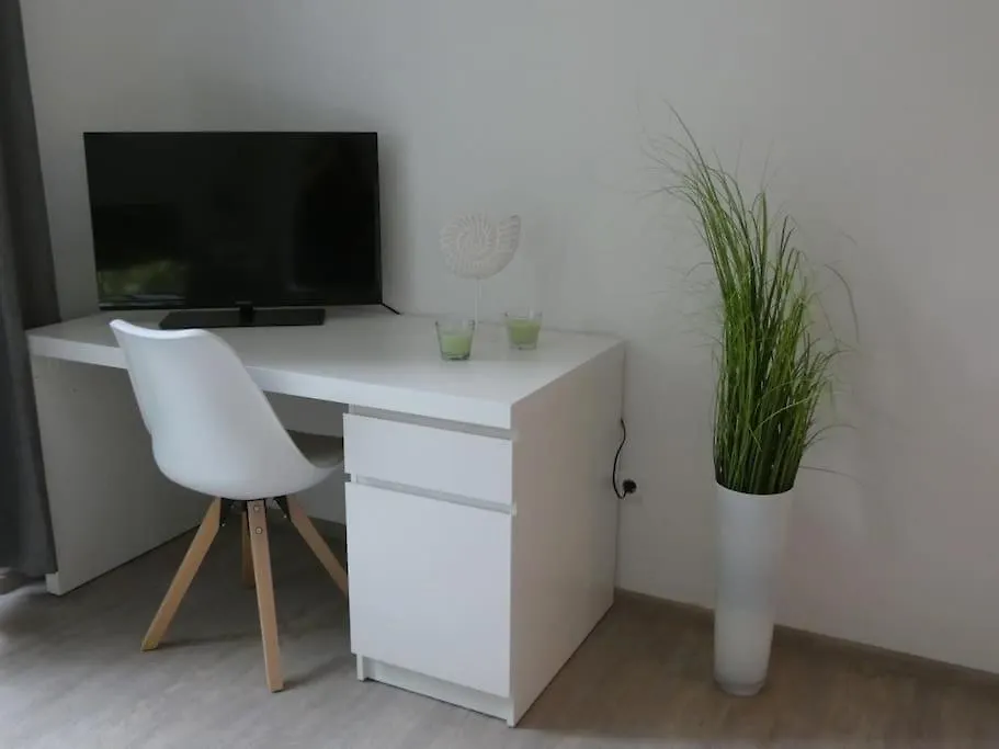 Apartment Ruhiges Garten-Studio Chiara Gstadt Laeufers Chiemsee Holiday Home Gstadt am Chiemsee