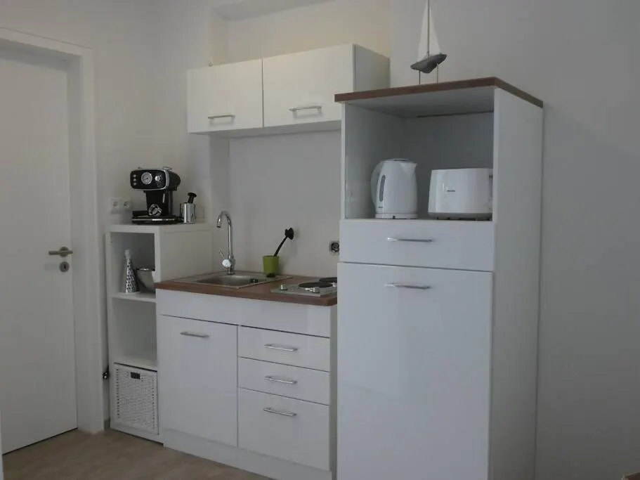 Ruhiges Garten-Studio Chiara Gstadt Laeufers Chiemsee Holiday Home Gstadt am Chiemsee